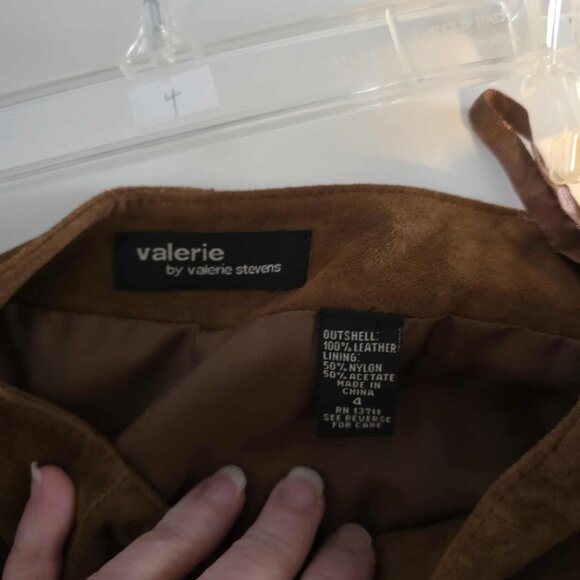 EUC Valerie by Valerie Stevens Brown Leather Skirt Vintage - Picture 2 of 6
